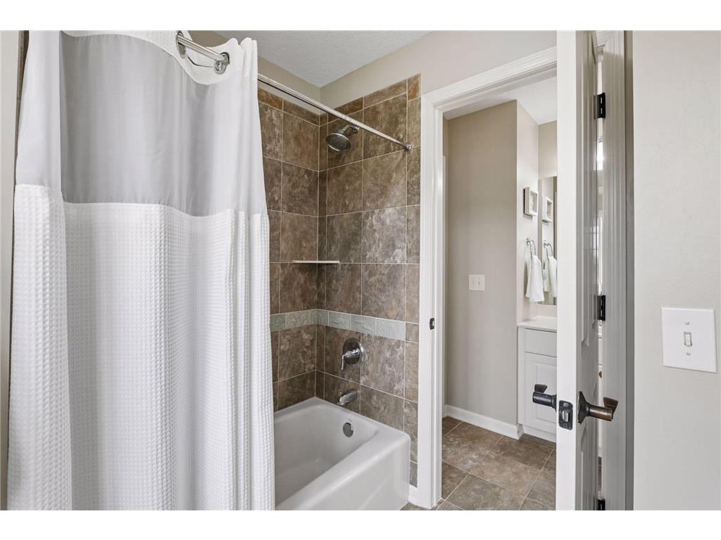 4610 Bluebell Trail N Medina MN 55340 7052909 image31