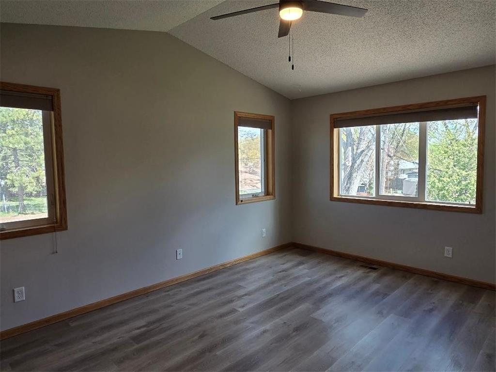 4612 Hampshire Avenue N Crystal MN 55428 7065446 image13