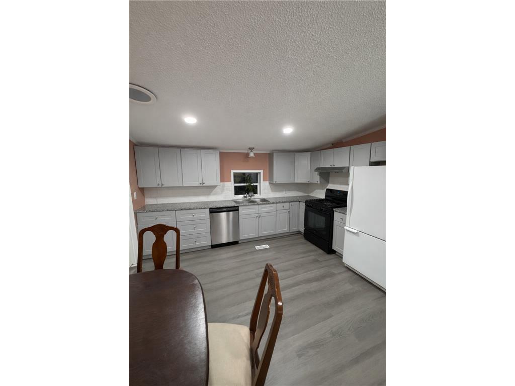 4613 Lisa Court Arden Hills MN 55112 7008544 image2