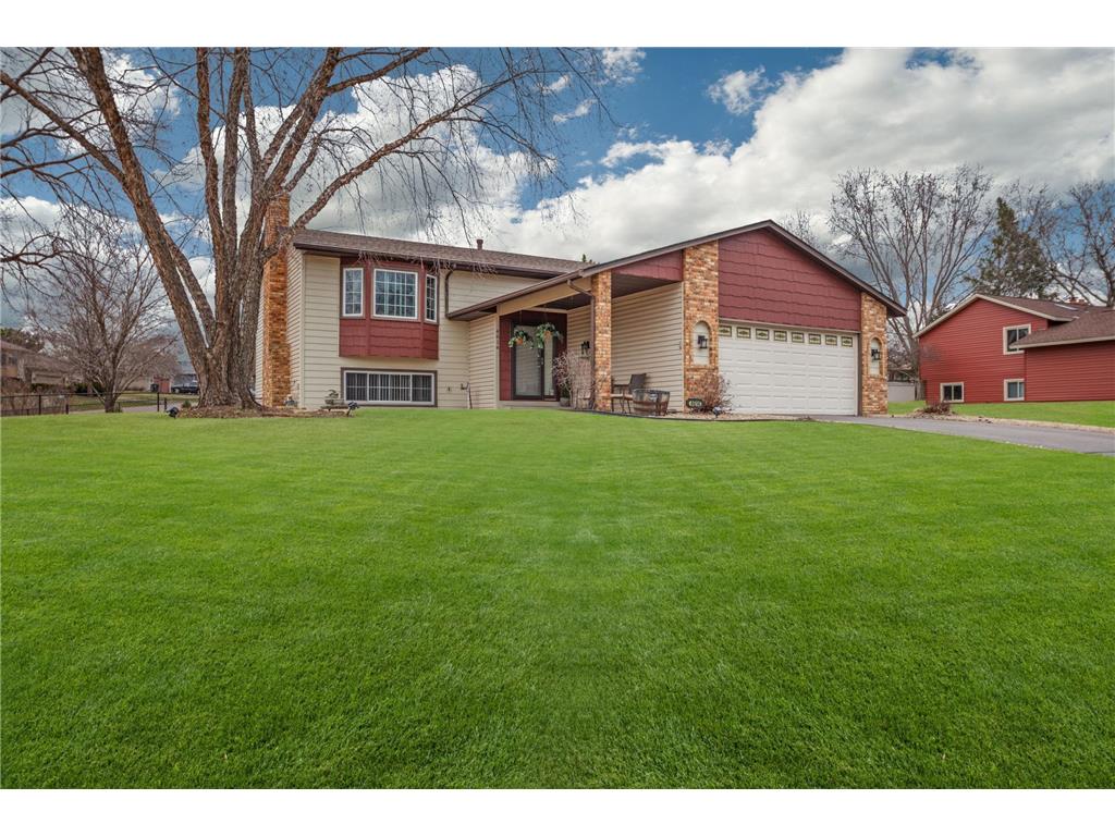 4614 Beacon Hill Road Eagan MN 55122 7027474 image1