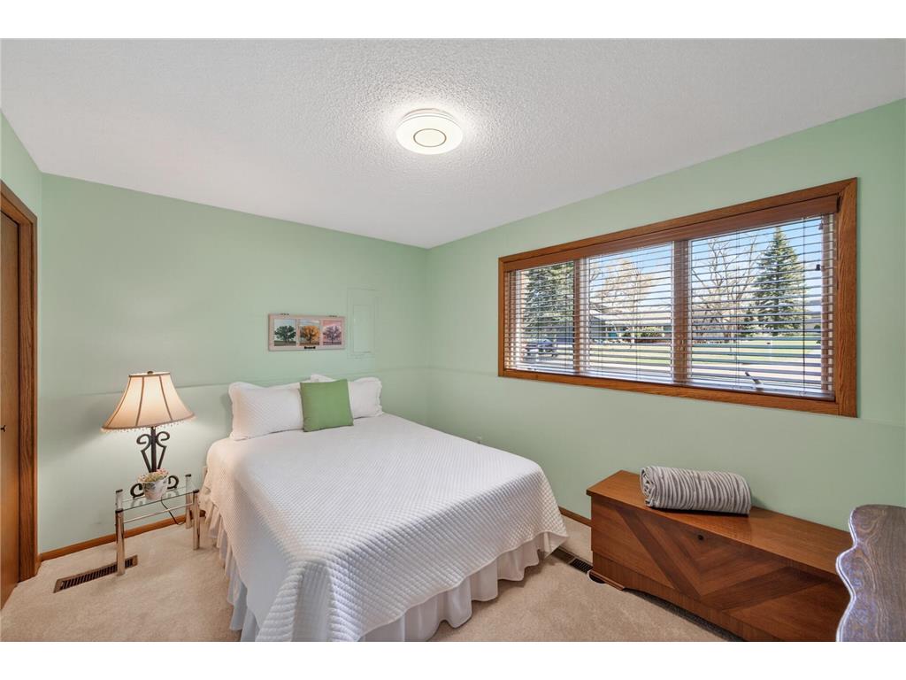 4615 Deerwood Lane N Plymouth MN 55442 7056402 image19