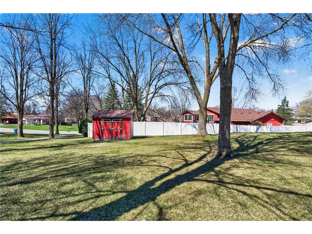 4615 Deerwood Lane N Plymouth MN 55442 7056402 image30