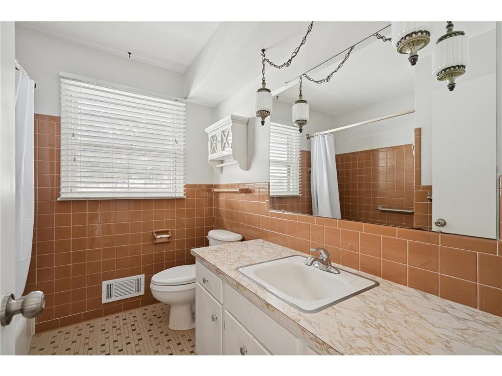 4615 Johnson Street NE Columbia Heights MN 55421 7083228 image12