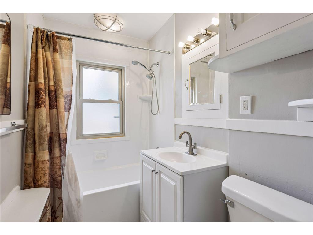 4615 Portland Avenue Minneapolis MN 55407 7105835 image14