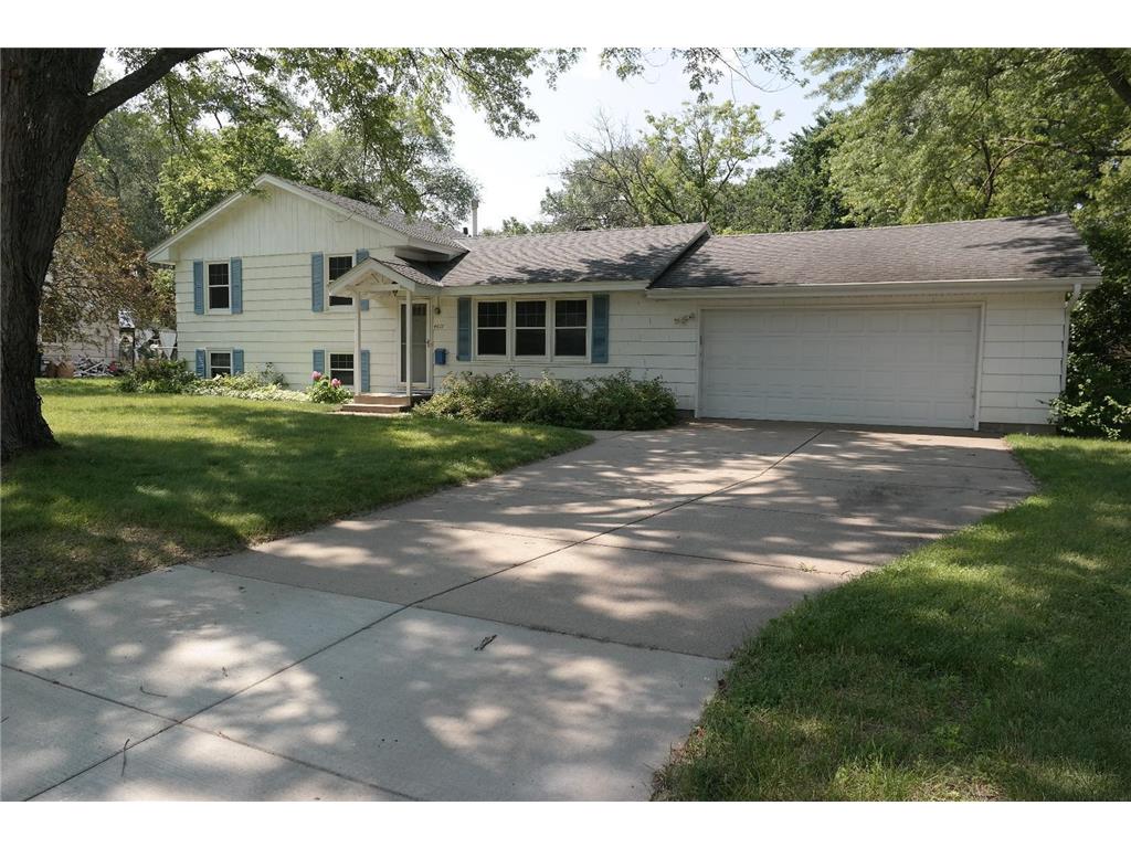 4617 Southmore Drive Bloomington MN 55437 - Nine Mile Creek 6562394 image1