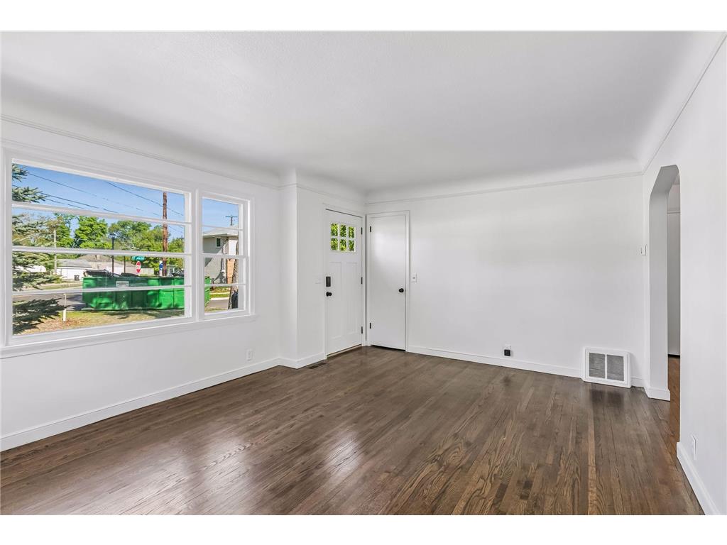 4618 Thomas Avenue N Minneapolis MN 55412 7073774 image8