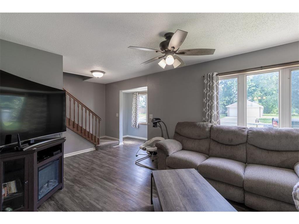 462 E Washington Street Le Center MN 56057 7083546 image11