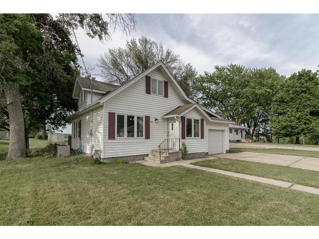 462 E Washington Street Le Center MN 56057 7083546 image2