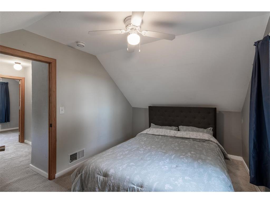 462 E Washington Street Le Center MN 56057 7083546 image22