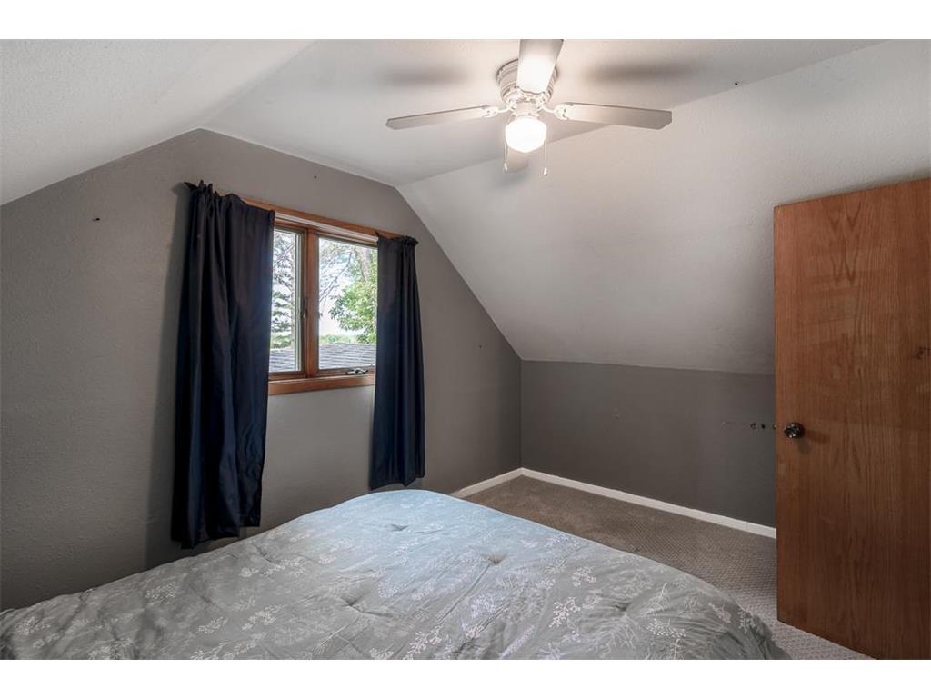 462 E Washington Street Le Center MN 56057 7083546 image23