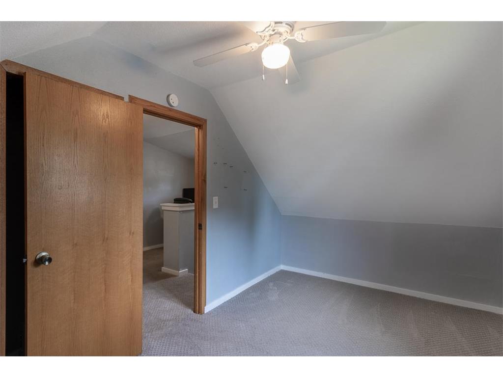 462 E Washington Street Le Center MN 56057 7083546 image25