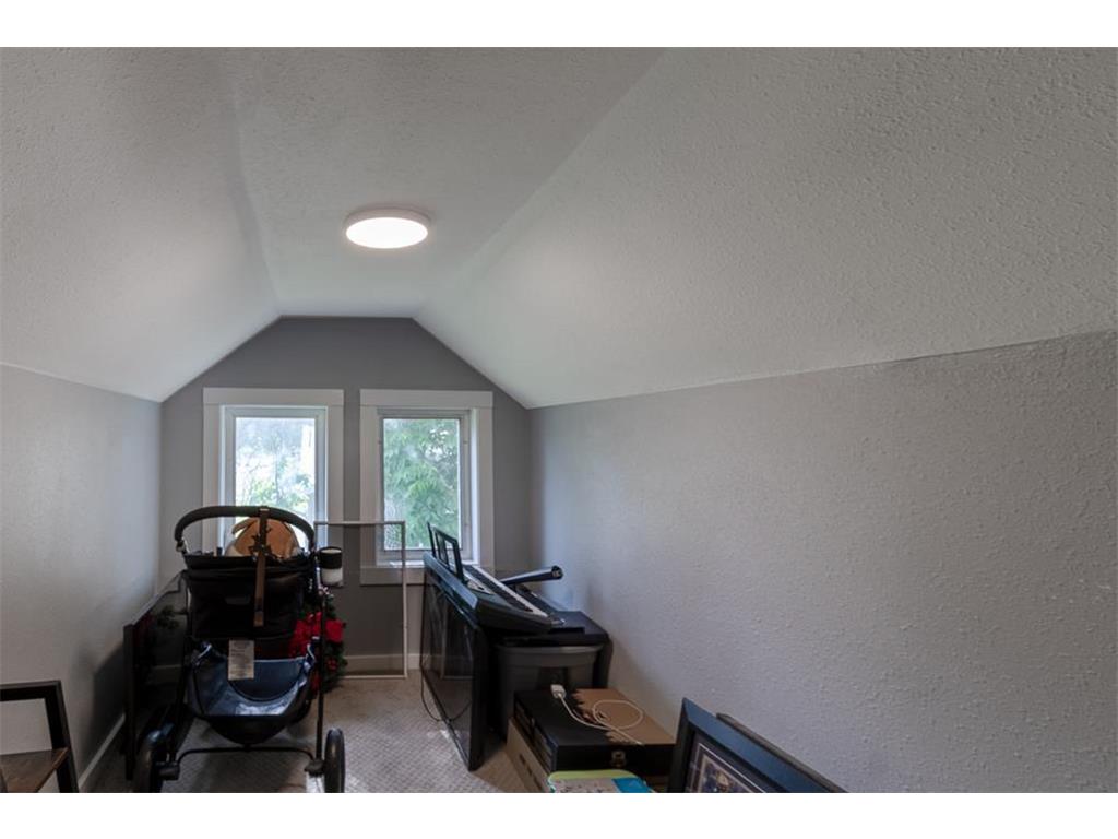 462 E Washington Street Le Center MN 56057 7083546 image26