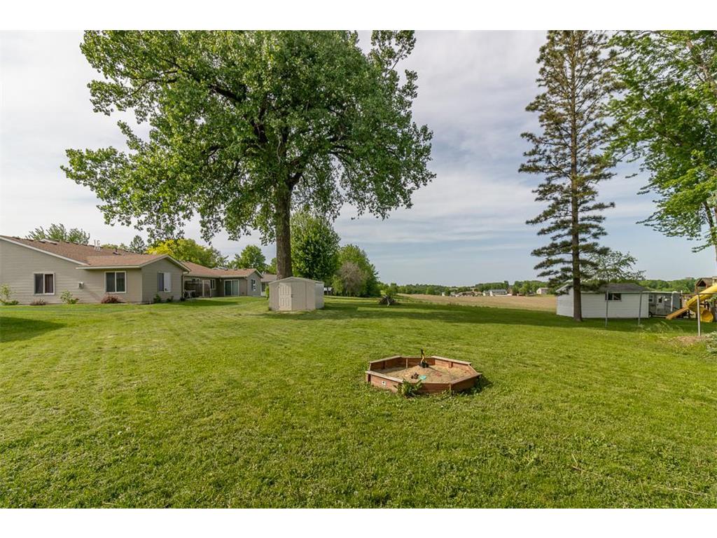 462 E Washington Street Le Center MN 56057 7083546 image36