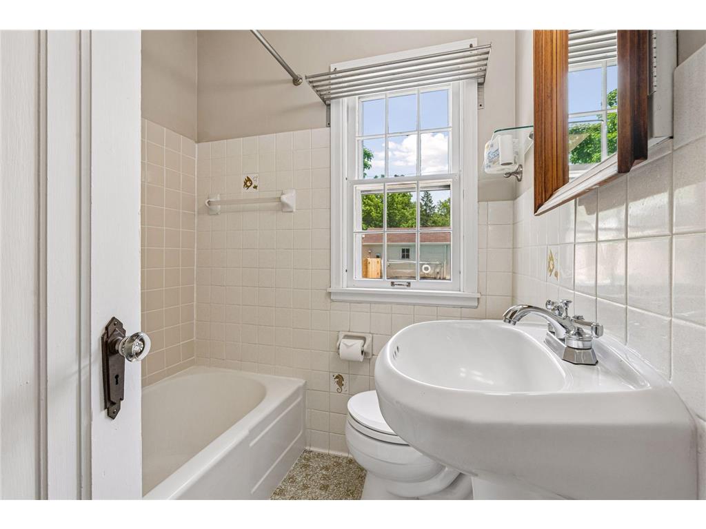 4621 36th Avenue S Minneapolis MN 55406 7087094 image16