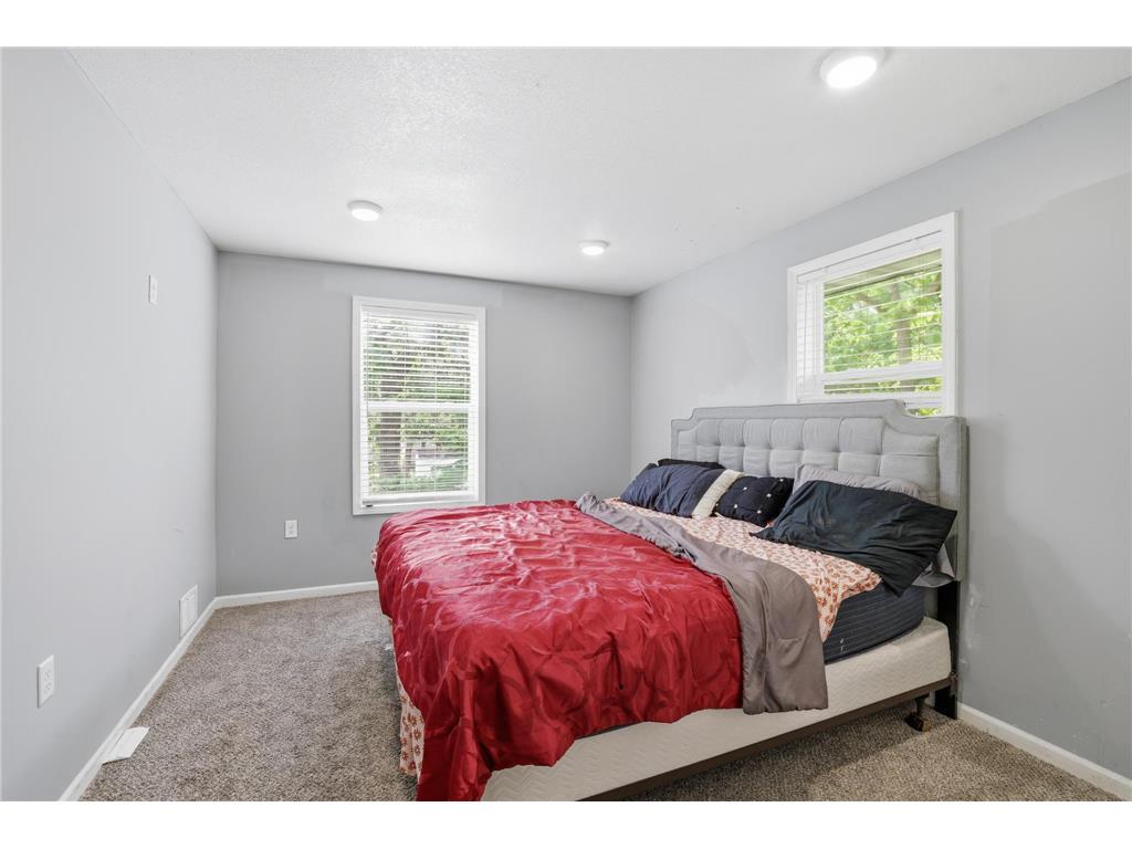 4623 Dupont Avenue N Minneapolis MN 55412 7075399 image15