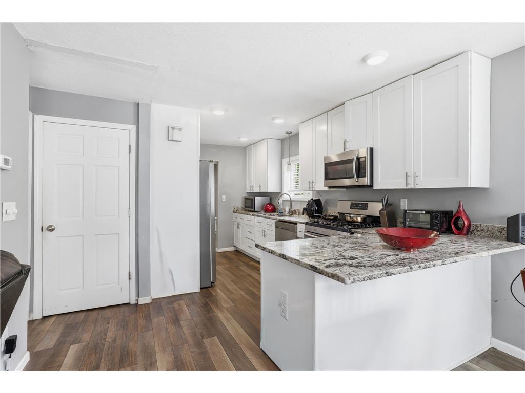 4623 Dupont Avenue N Minneapolis MN 55412 7075399 image6