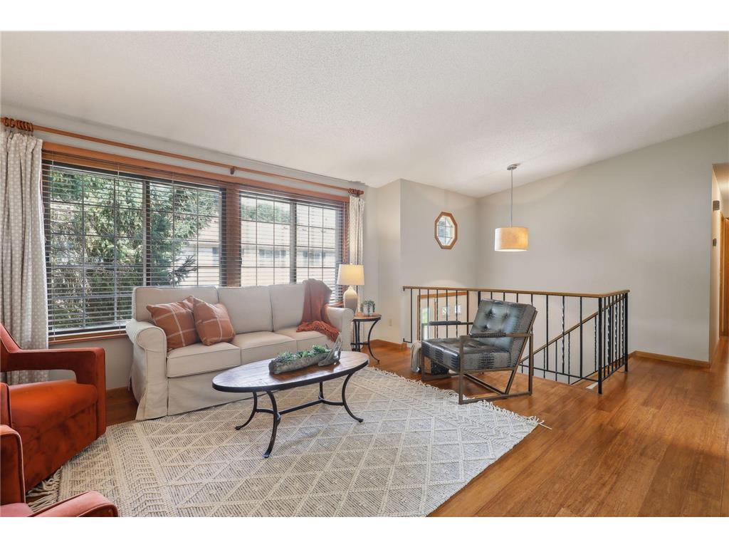 4623 Ridge Cliff Drive Eagan MN 55122 6594371 image1