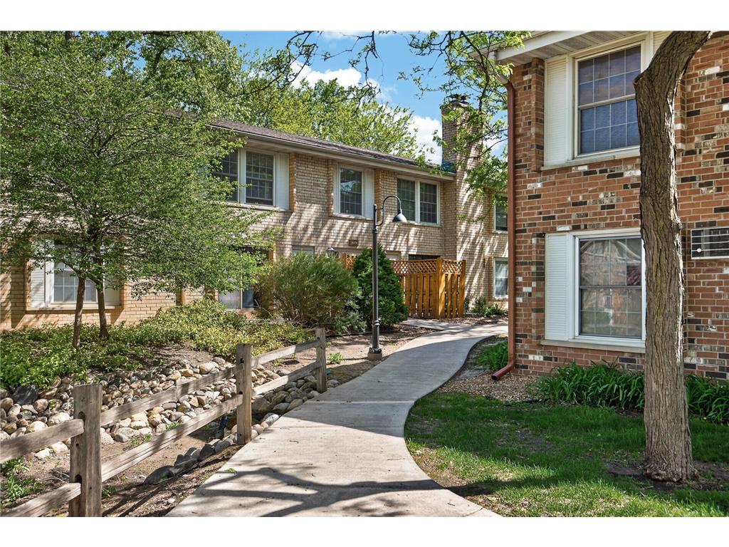 4624 Cedar Lake Road S #3 Saint Louis Park MN 55416 7031892 image1