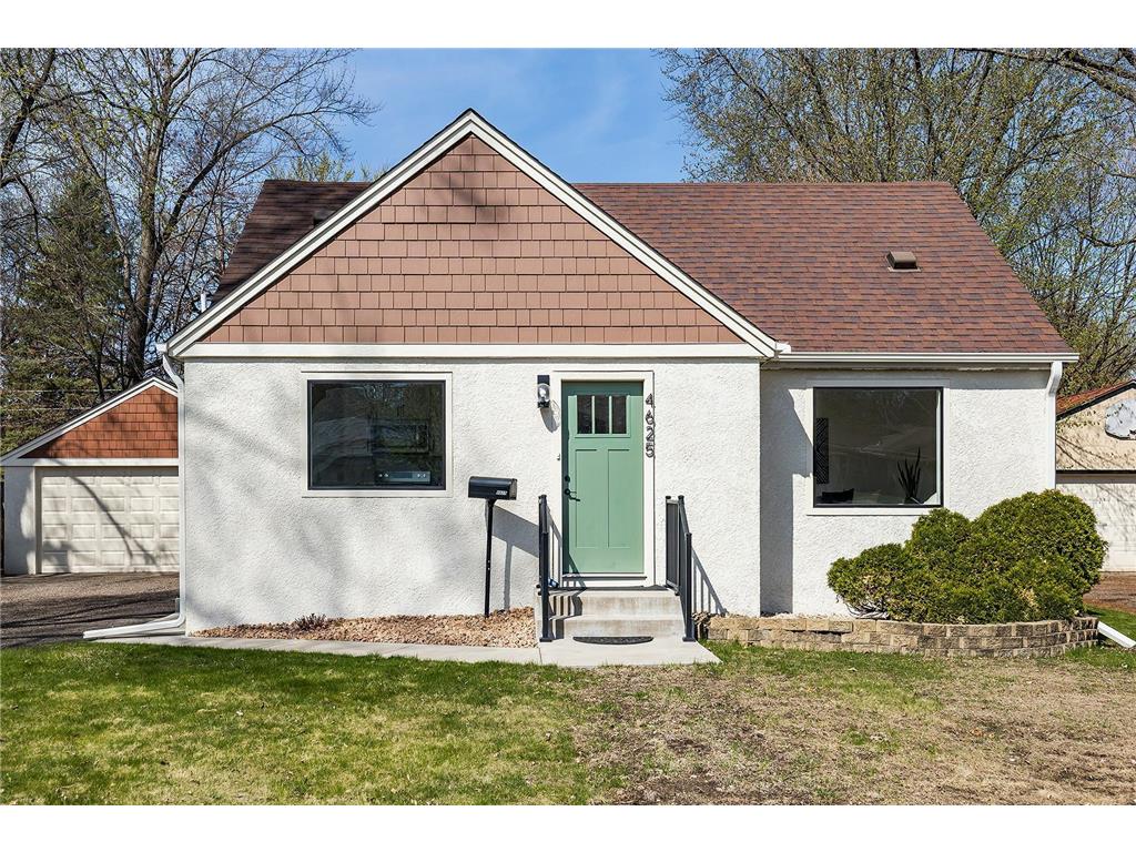 4625 Adair Avenue N Crystal MN 55422 6688374 image1