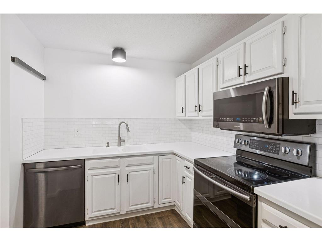 4625 Minnetonka Boulevard #102 Saint Louis Park MN 55416 6824002 image20