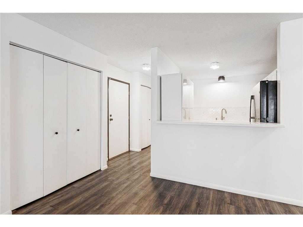 4625 Minnetonka Boulevard #102 Saint Louis Park MN 55416 6824002 image4