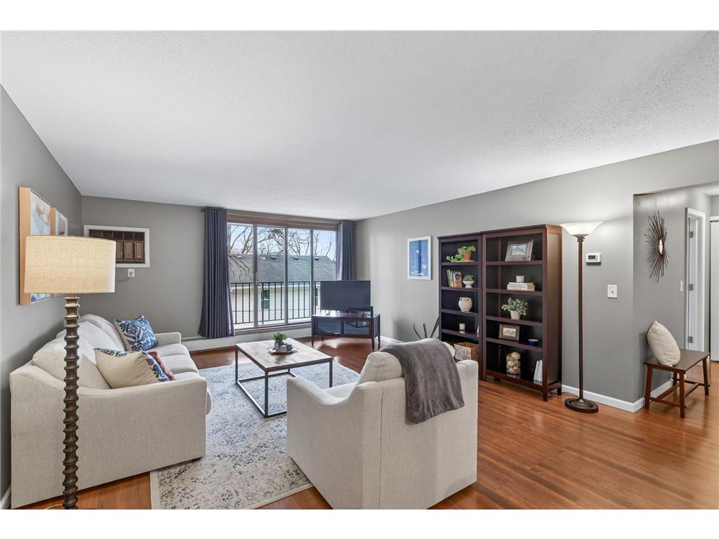 4625 Minnetonka Boulevard #204 Saint Louis Park MN 55416 7022647 image3