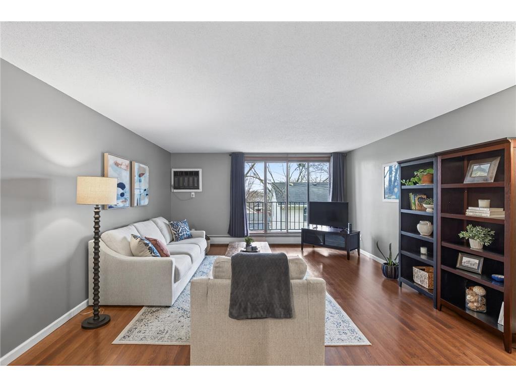 4625 Minnetonka Boulevard #204 Saint Louis Park MN 55416 7022647 image4