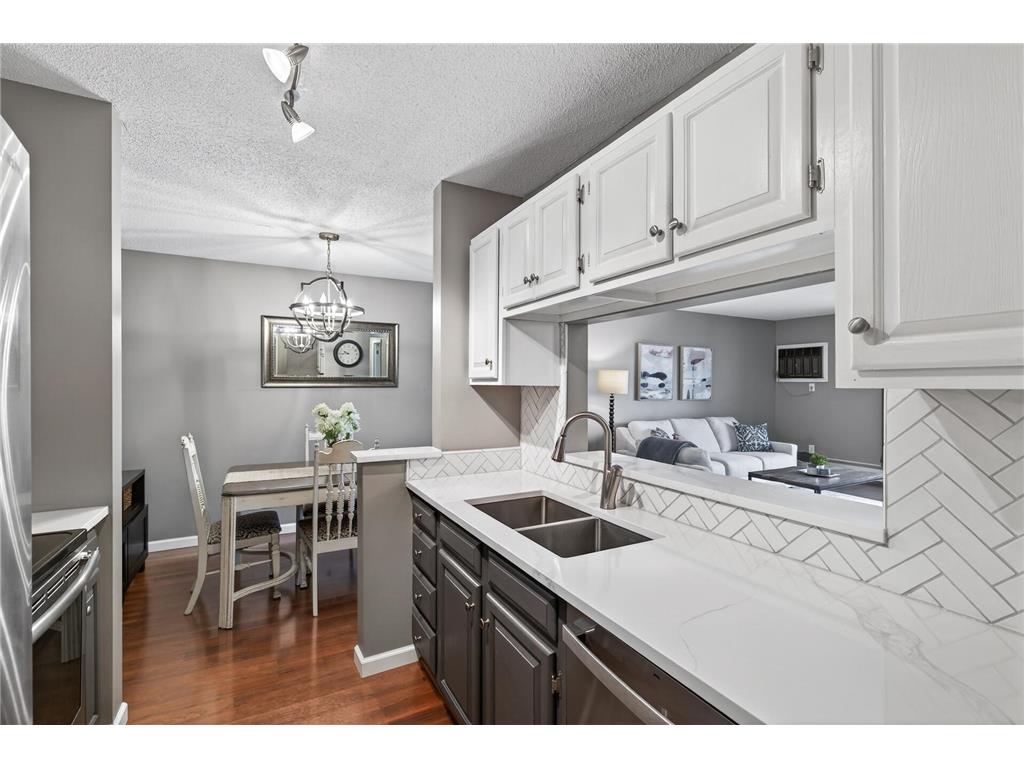 4625 Minnetonka Boulevard #204 Saint Louis Park MN 55416 7022647 image5