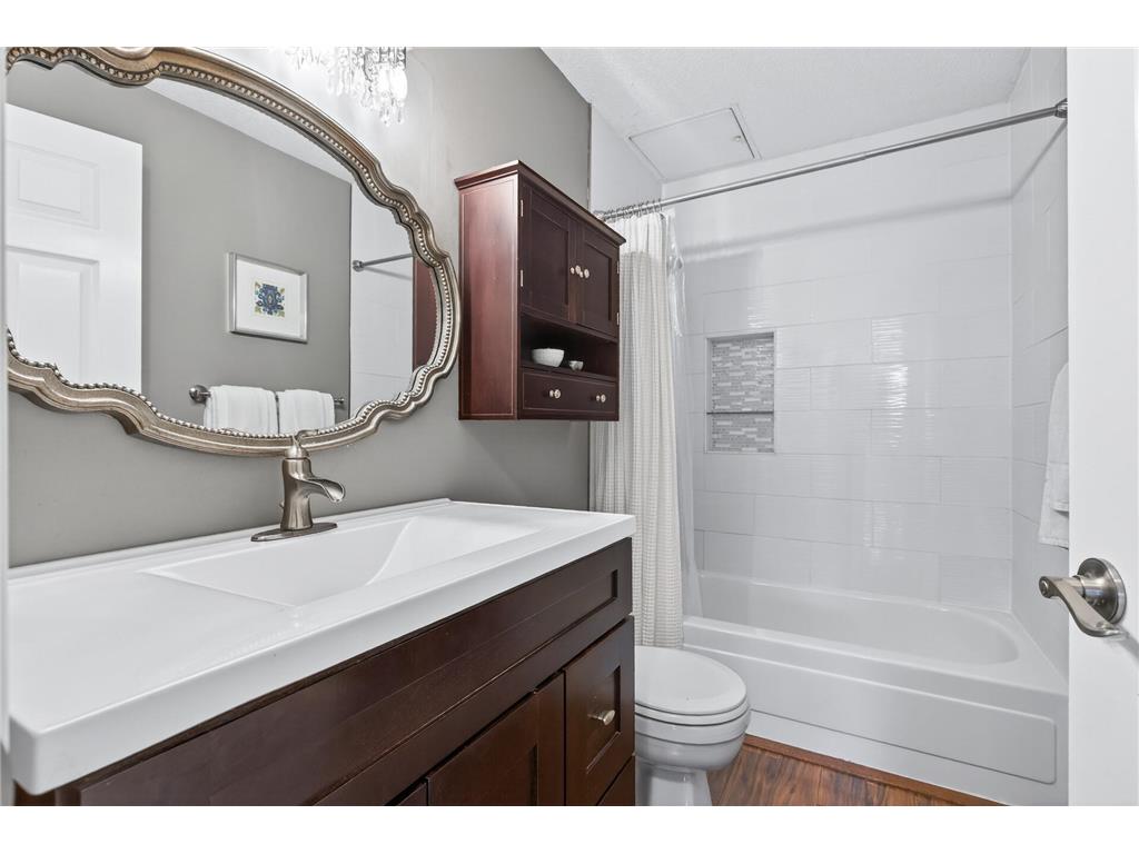 4625 Minnetonka Boulevard #204 Saint Louis Park MN 55416 7022647 image8