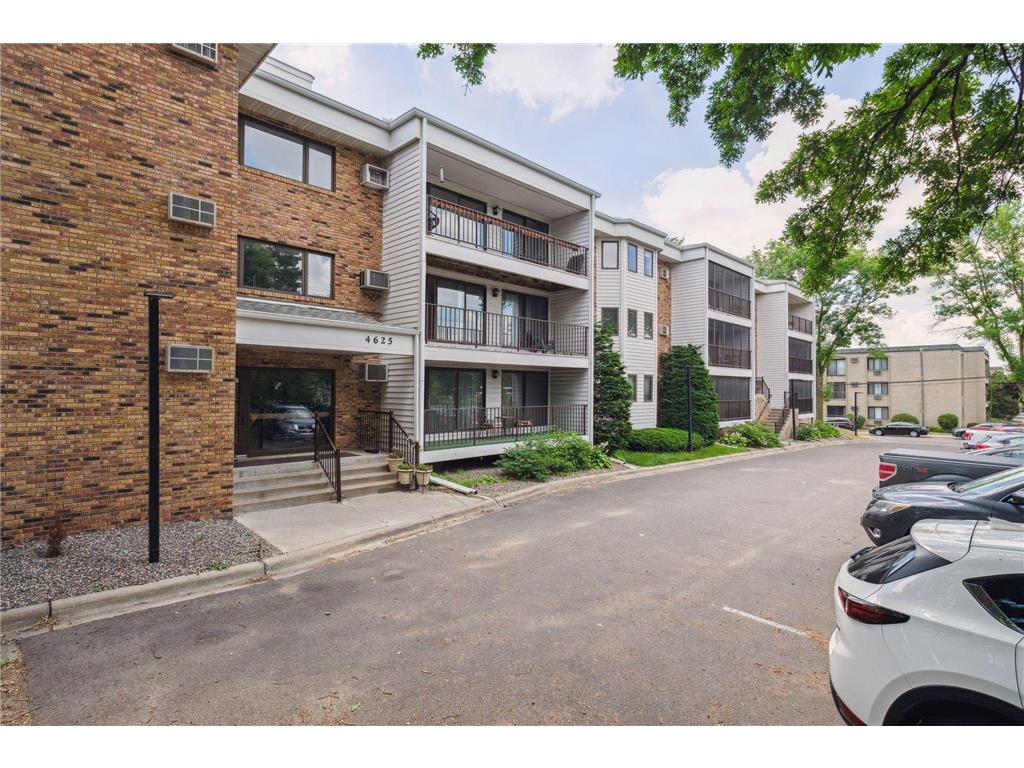 4625 Minnetonka Boulevard #305 Saint Louis Park MN 55416 6396135 image1