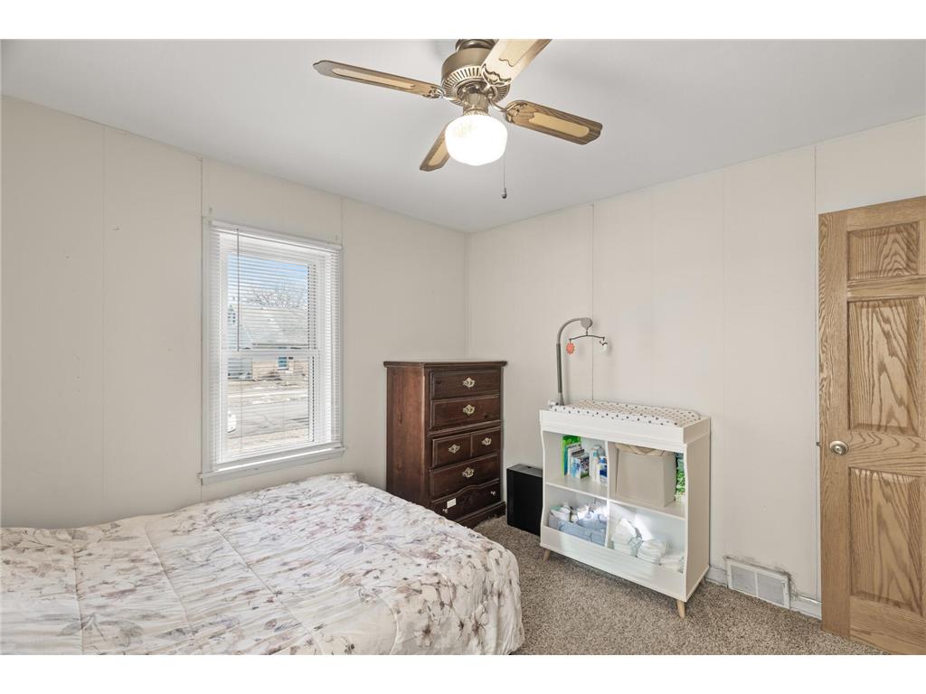 4625 Oliver Avenue N Minneapolis MN 55412 7041903 image11