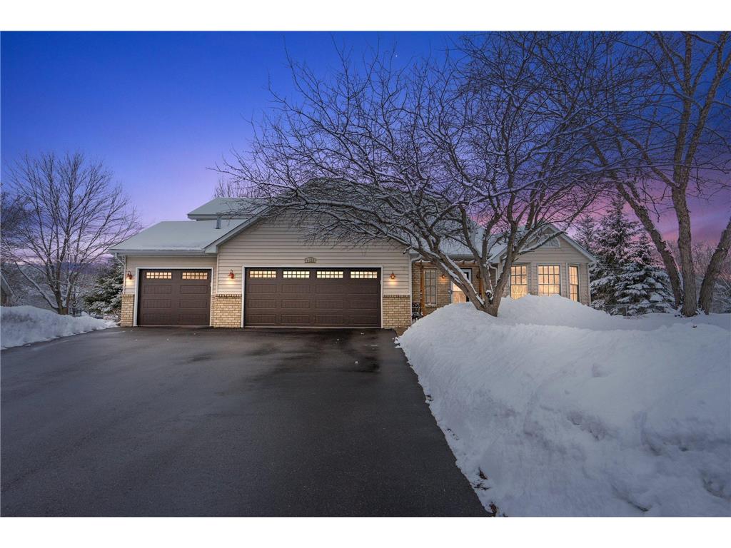 4626 Helmo Avenue N, Oakdale, MN, 55128 MLS 6335077 Edina Realty