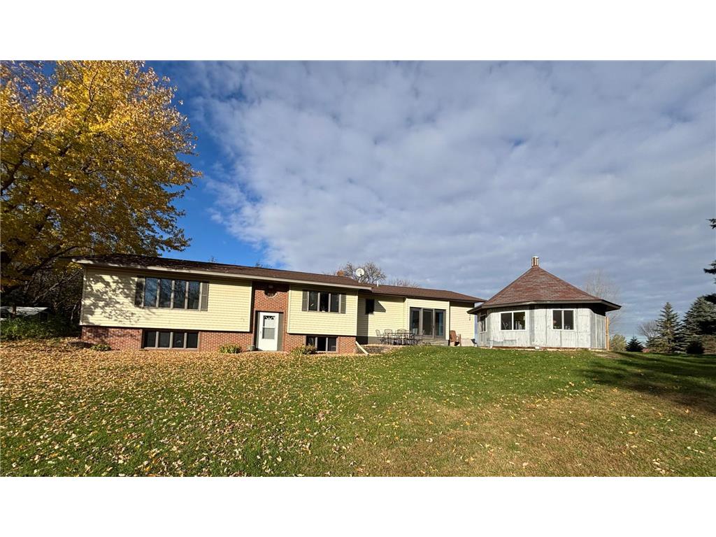 46279 193rd Street Morris MN 56267 6807579 image1