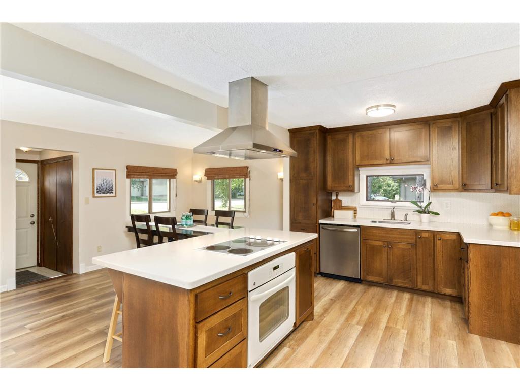 4628 Douglas Drive N Crystal MN 55422 6349140 image1