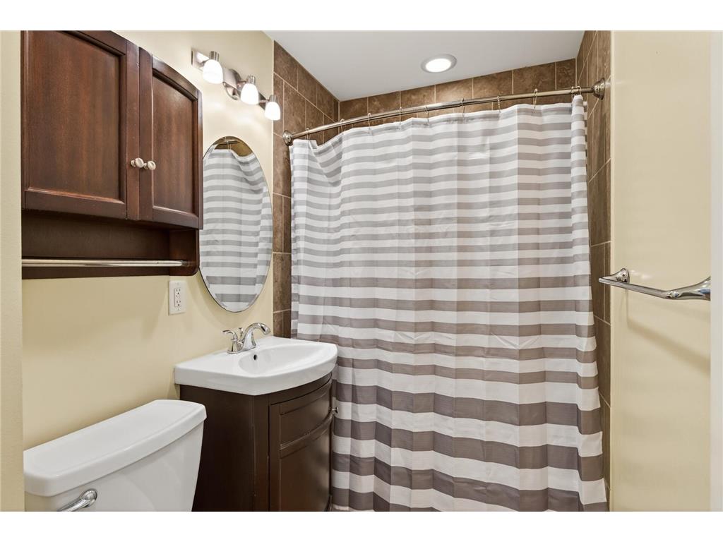 4630 7th Street NE Columbia Heights MN 55421 7016801 image16