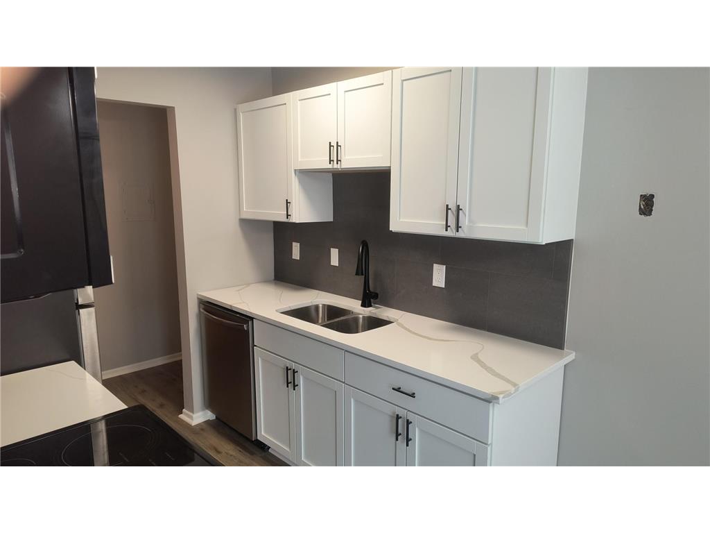 4630 Cedar Lake Road S #2 Saint Louis Park MN 55416 6826104 image5