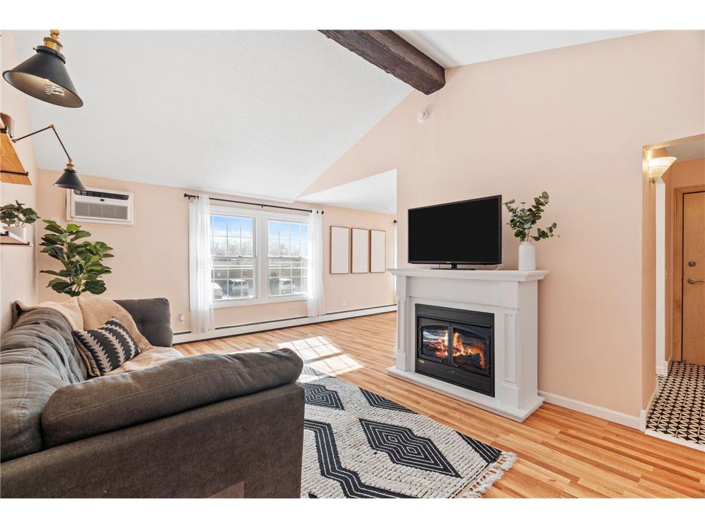 4630 Cedar Lake Road S #5 Saint Louis Park MN 55416 6658469 image1