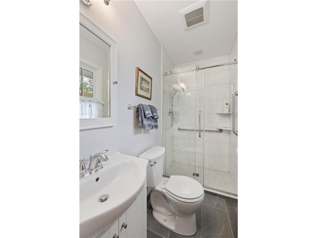 4630 Douglas Avenue Golden Valley MN 55416 6797942 image17