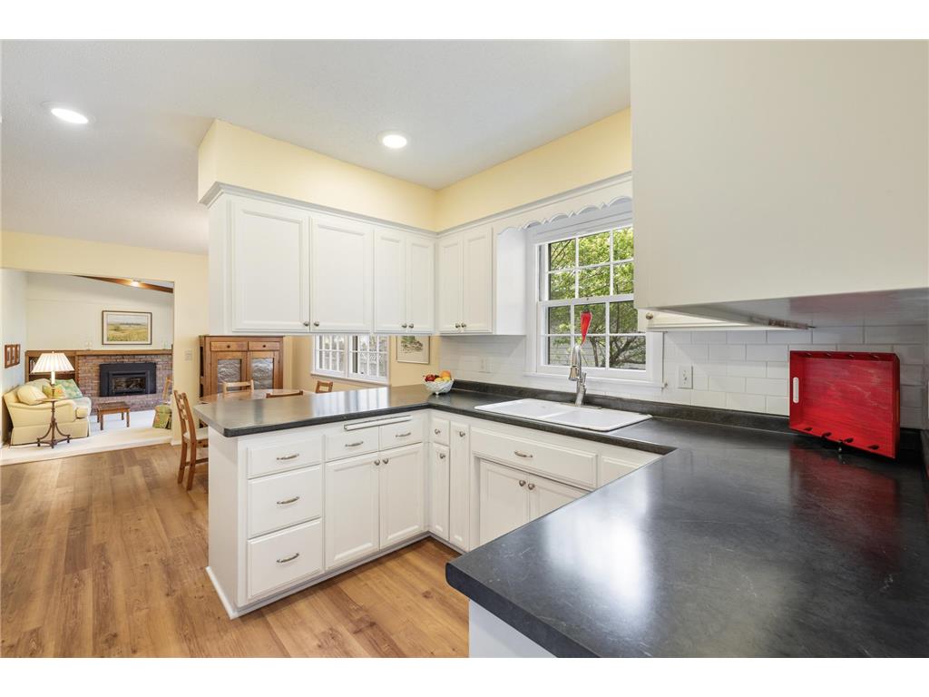 4630 Douglas Avenue Golden Valley MN 55416 6797942 image5