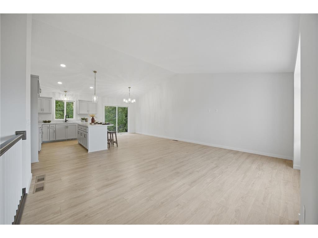 4631 9th Street NE Saint Cloud MN 56304 6729499 image2