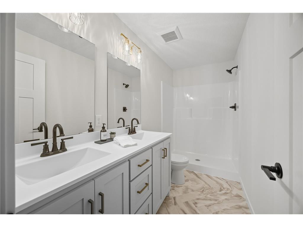 4631 9th Street NE Saint Cloud MN 56304 6729499 image20