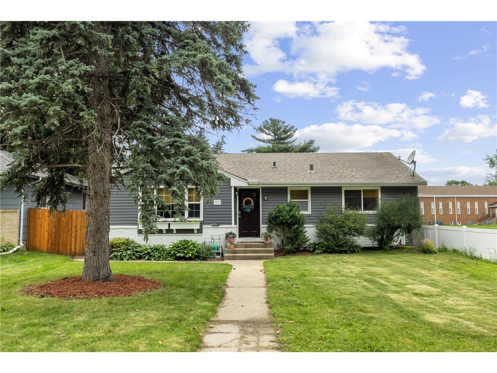 4633 Ewing Avenue N Robbinsdale MN 55422 6739200 image1