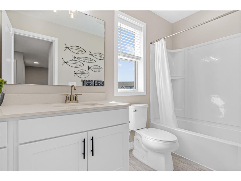 4634 Atlas Place Woodbury MN 55129 6695311 image12