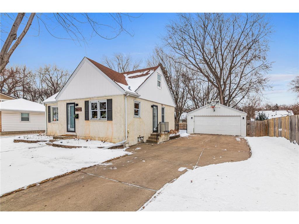 4634 Brunswick Avenue N Crystal MN 55422 6655503 image1