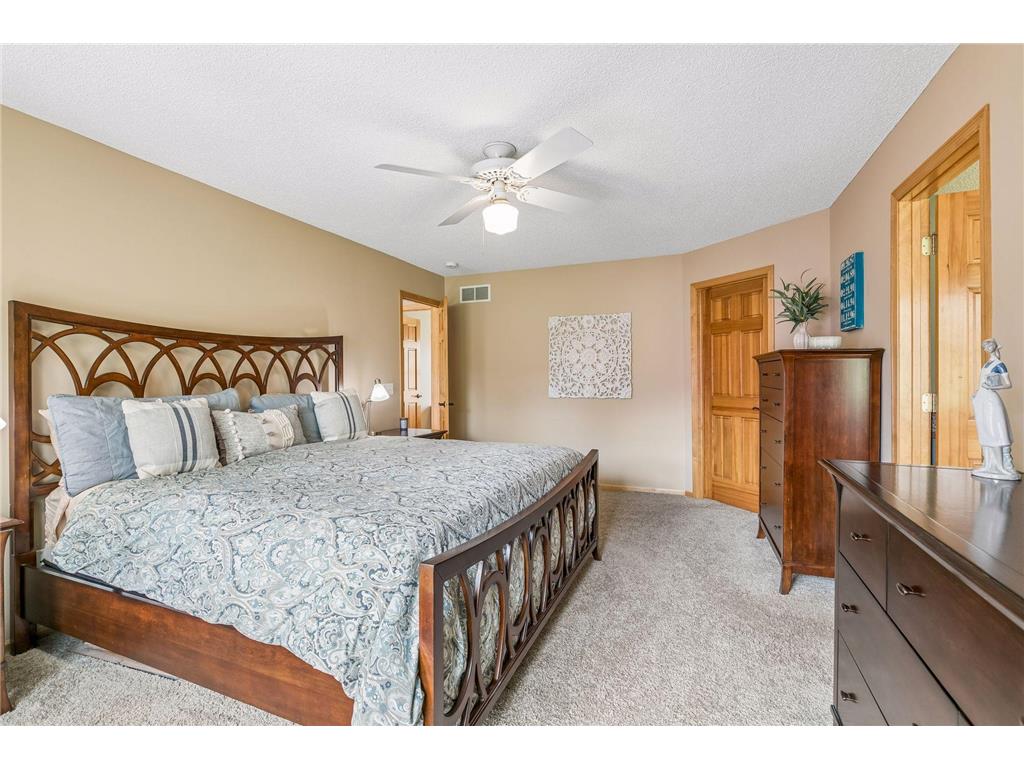 4635 Weston Lane N Plymouth MN 55446 6821209 image31