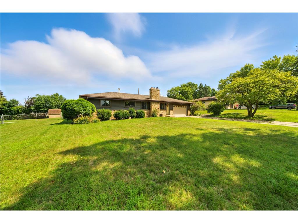 4636 Boone Avenue N New Hope MN 55428 6774140 image1