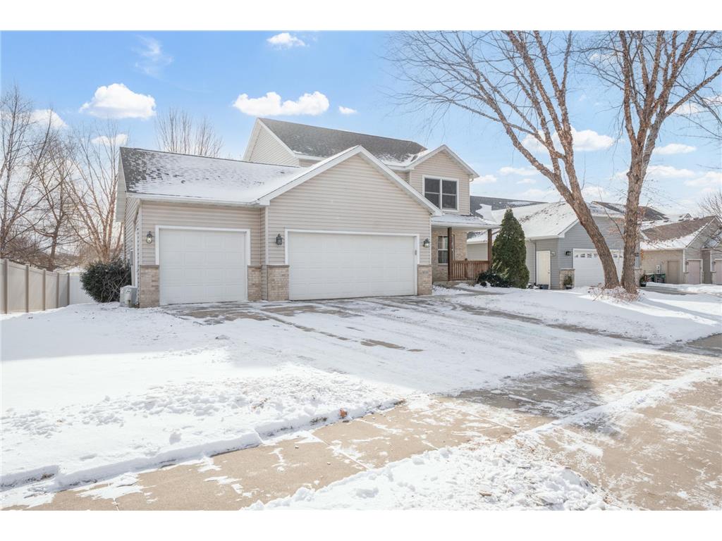 4636 White Pine Place NW Rochester MN 55901 7010714 image1