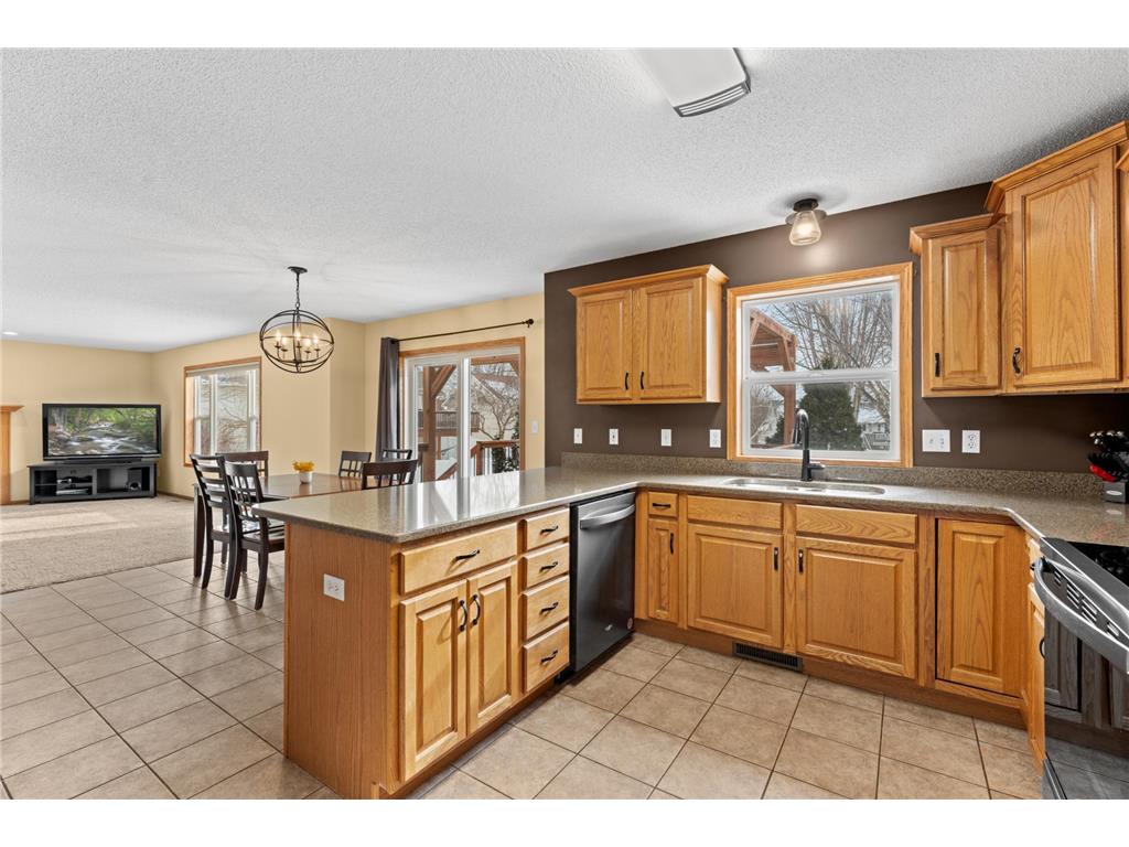 4636 White Pine Place NW Rochester MN 55901 7010714 image2