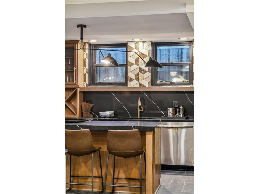 4637 E Lake Harriet Parkway Minneapolis MN 55419 - Harriet Lake 6660020 image130