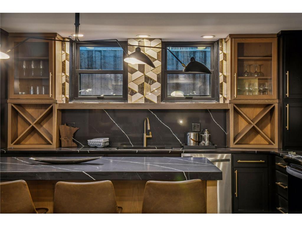 4637 E Lake Harriet Parkway Minneapolis MN 55419 - Harriet Lake 6660020 image131